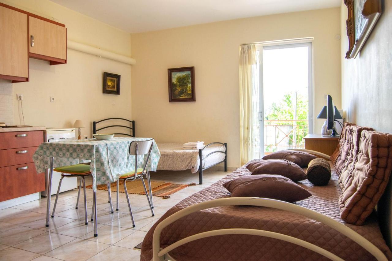 Gallery Suites "Athina" Mesolóngion المظهر الخارجي الصورة